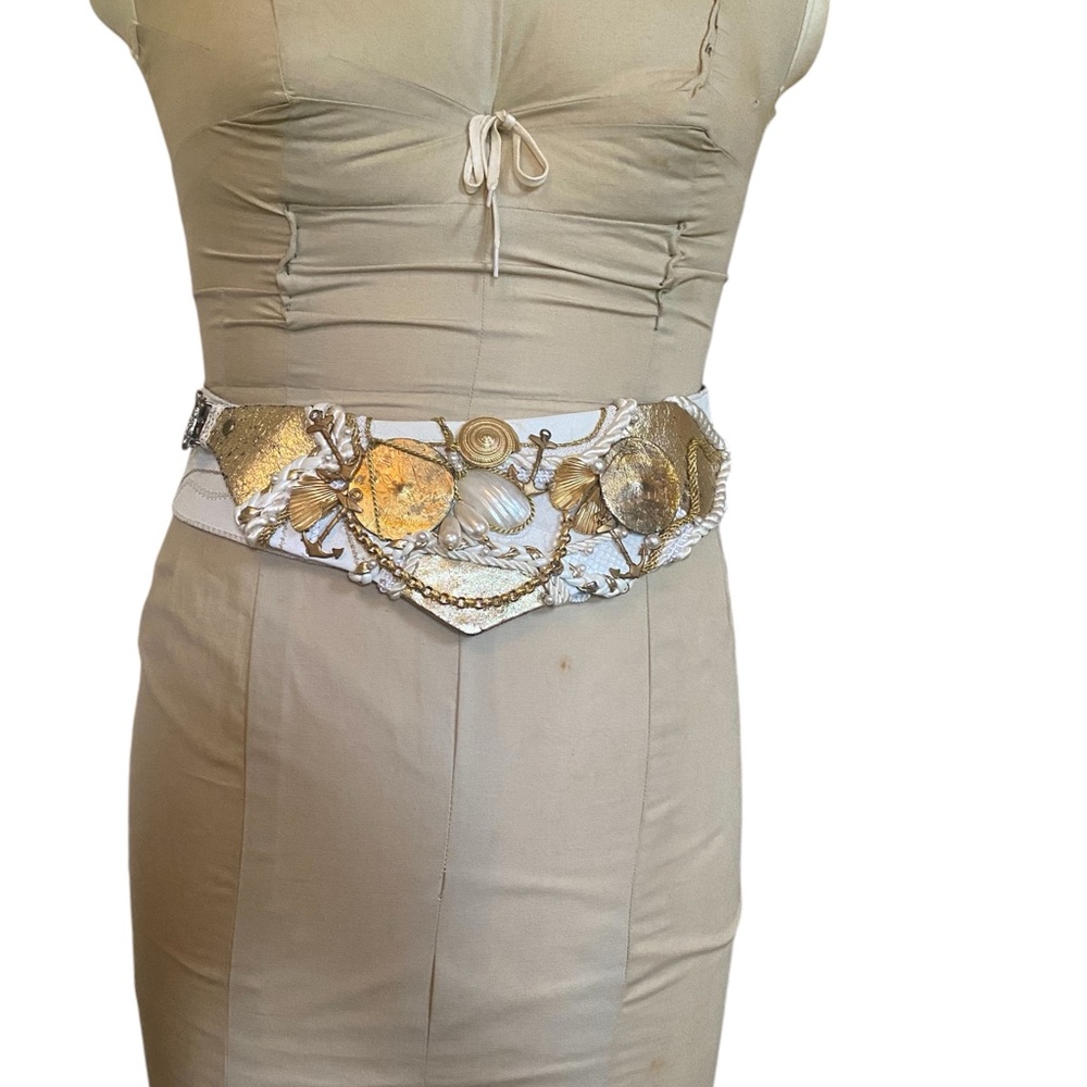 Vintage Evo leather belt